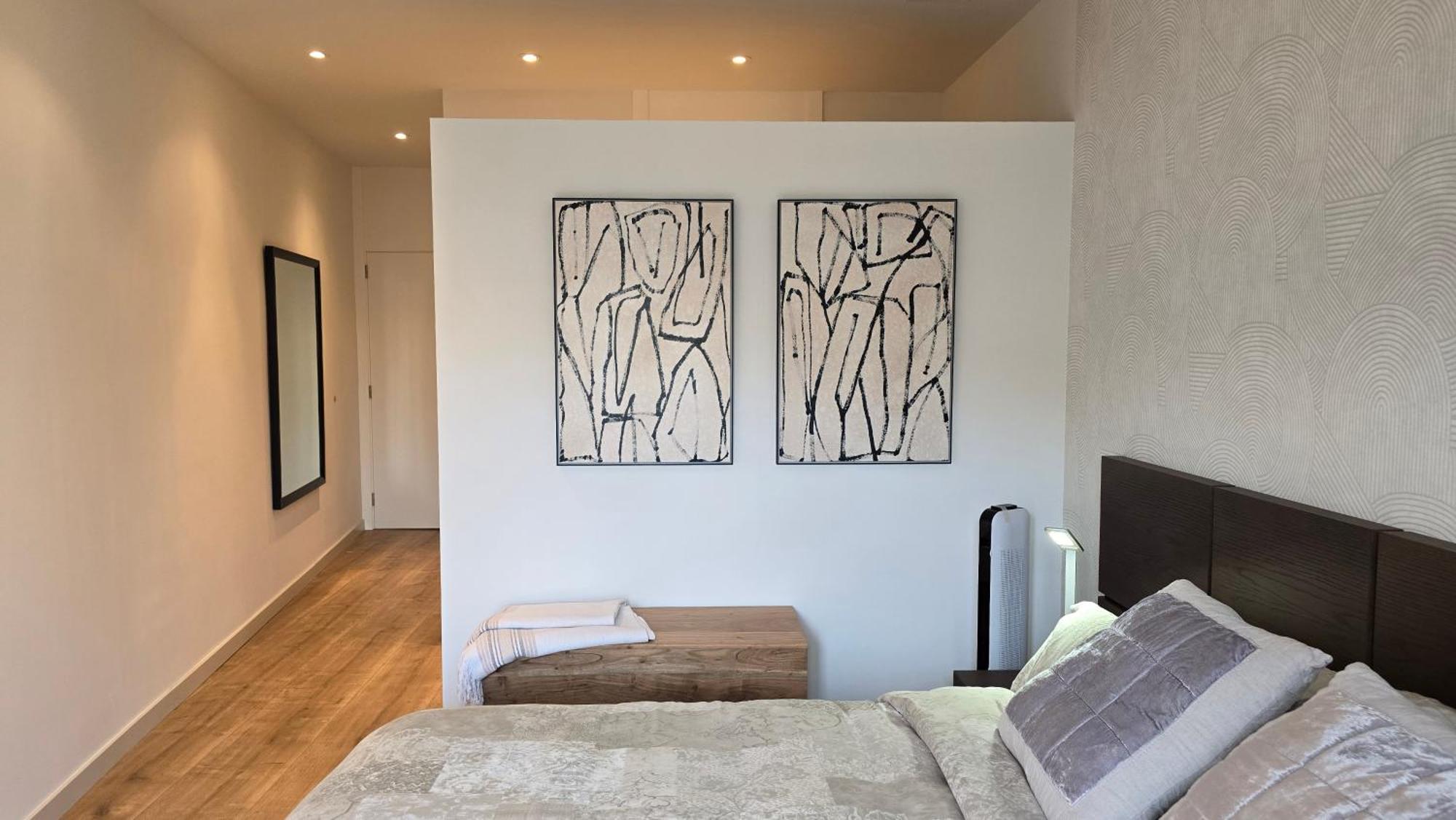 Opening Doors Summer Chic Apartment *